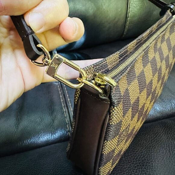 Louis Vuitton Pochette Accessories Damier Ebene - Picture 4 of 15